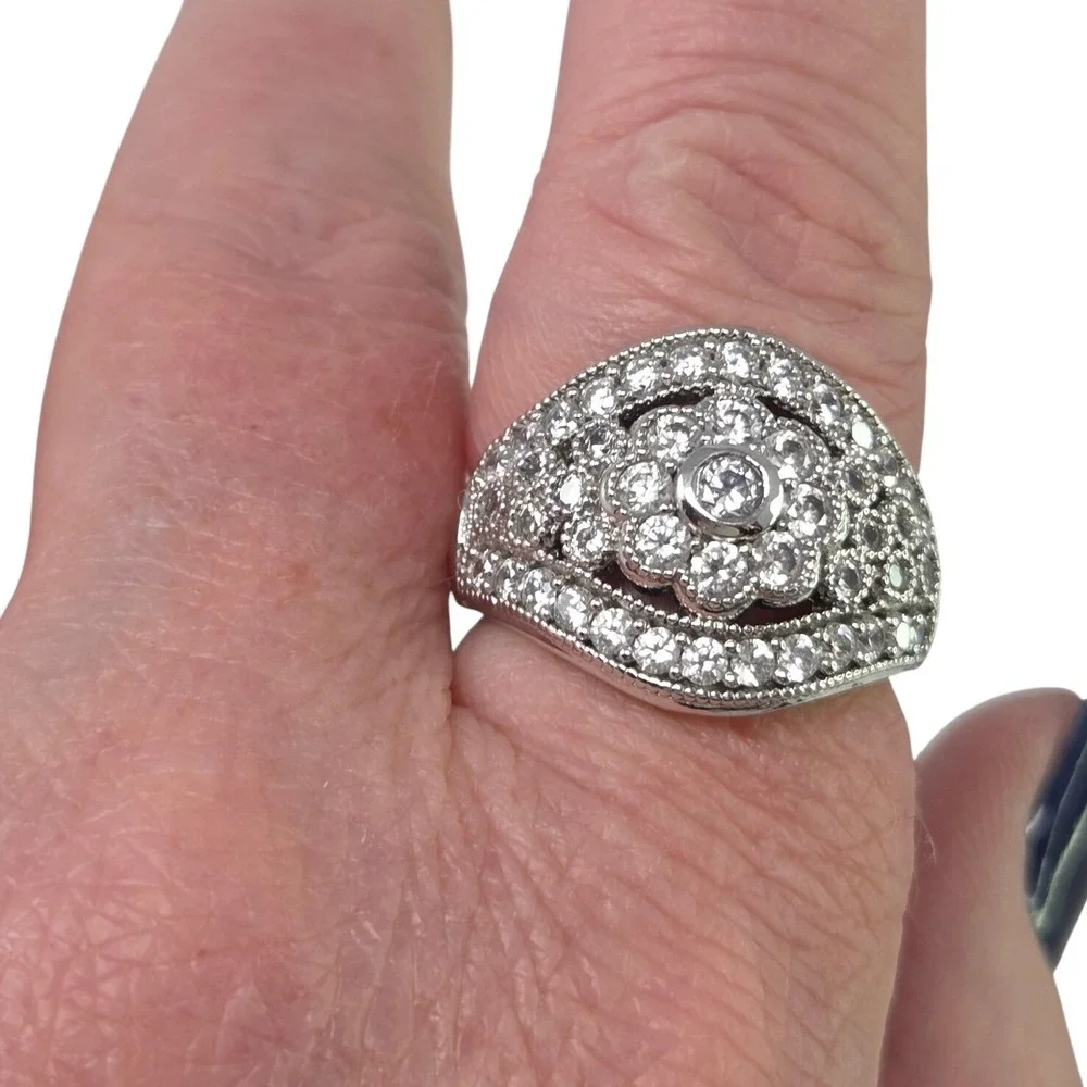 Vintage Sterling Silver Rhodium CZ Flower Dome Cocktail Statement Ring Size‎ 8